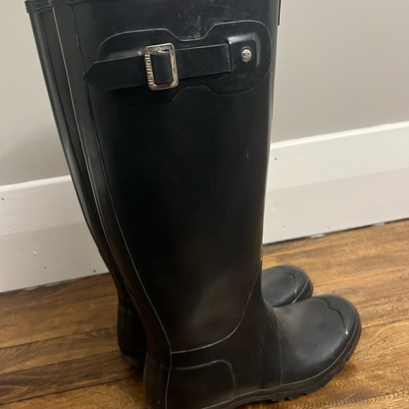Gloss black hunter boots size 10 - Picture 2 of 6